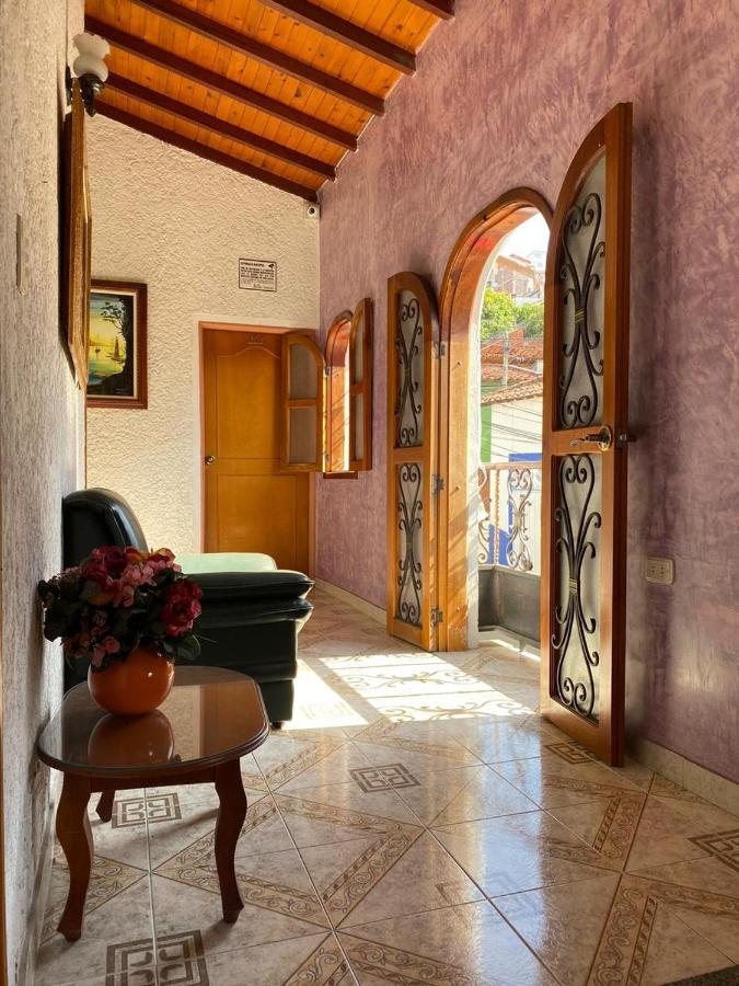 Hostal Isla Senorial San Gil Eksteriør billede