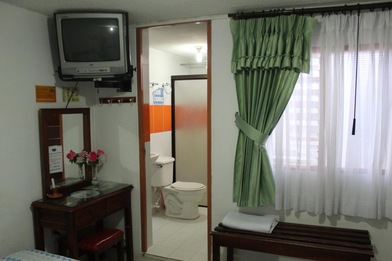 Hostal Isla Senorial San Gil Eksteriør billede